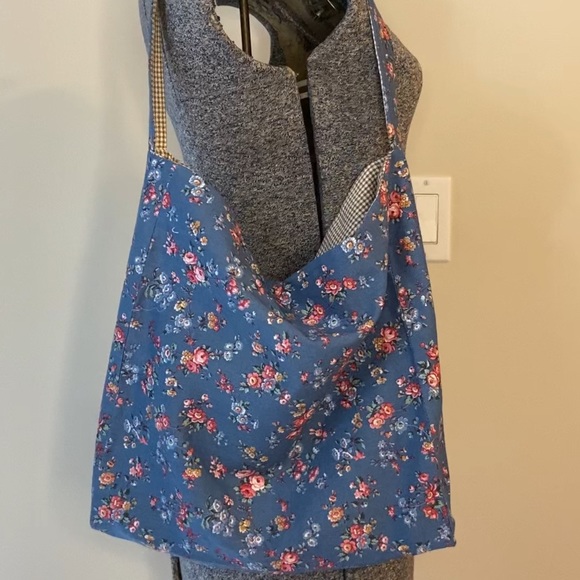 HANDMADE Reversible Tote Bag - Brown/White Gingham and Blue Floral - Picture 5 of 5